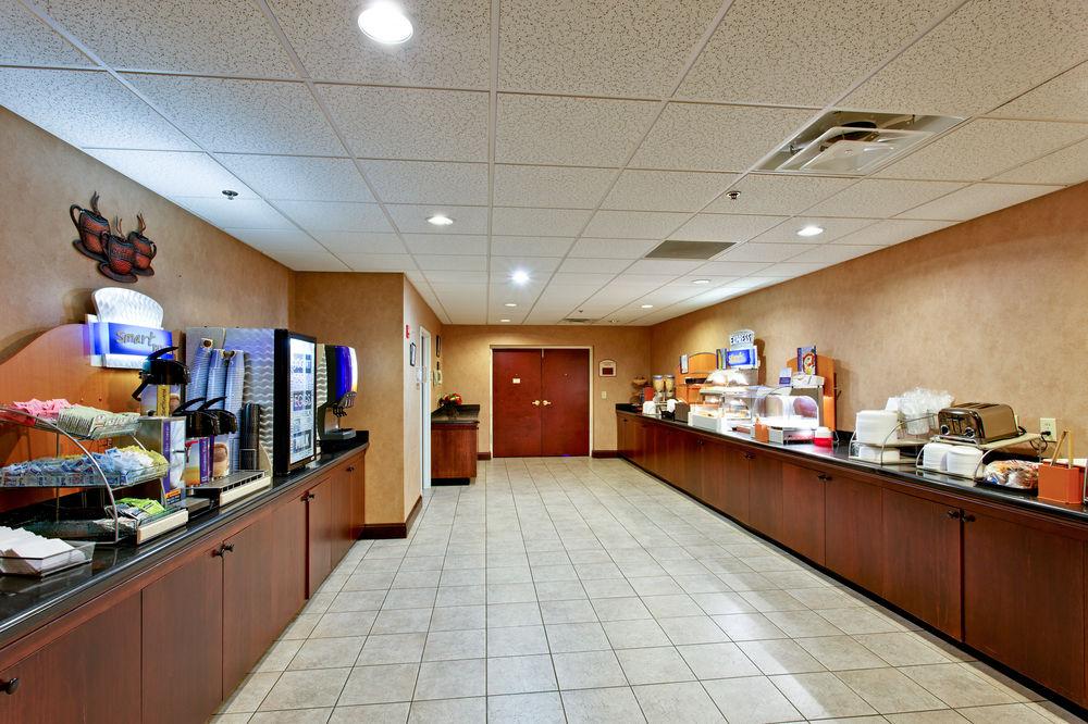 Holiday Inn Express Hotel & Suites Kingsport-Meadowview I-26 By Ihg Kültér fotó