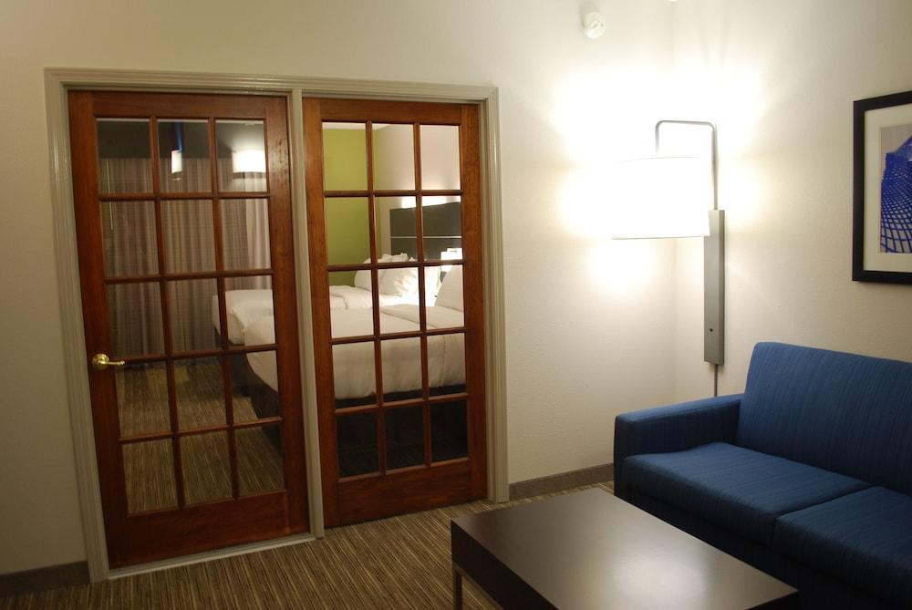 Holiday Inn Express Hotel & Suites Kingsport-Meadowview I-26 By Ihg Kültér fotó