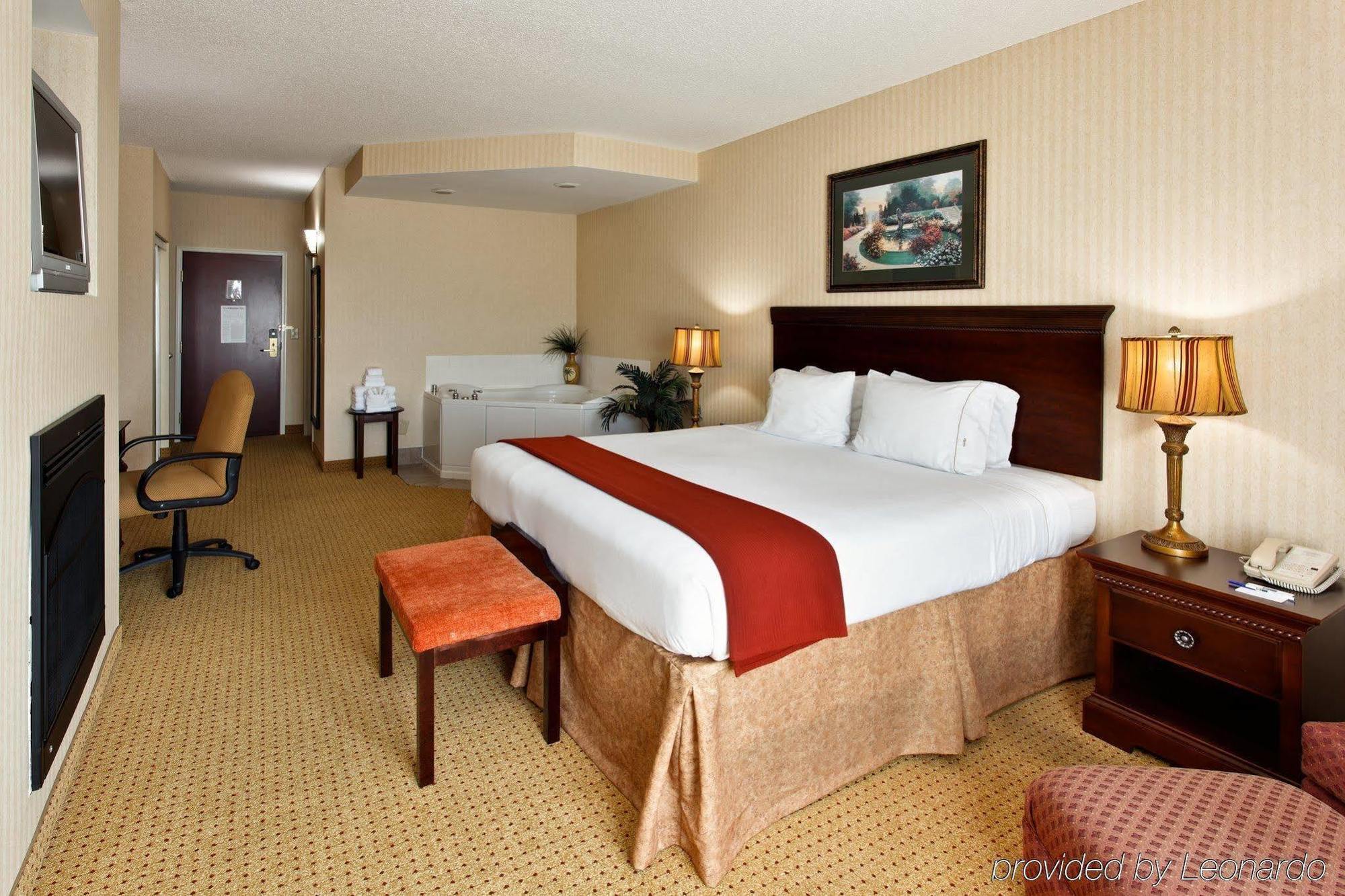 Holiday Inn Express Hotel & Suites Kingsport-Meadowview I-26 By Ihg Kültér fotó