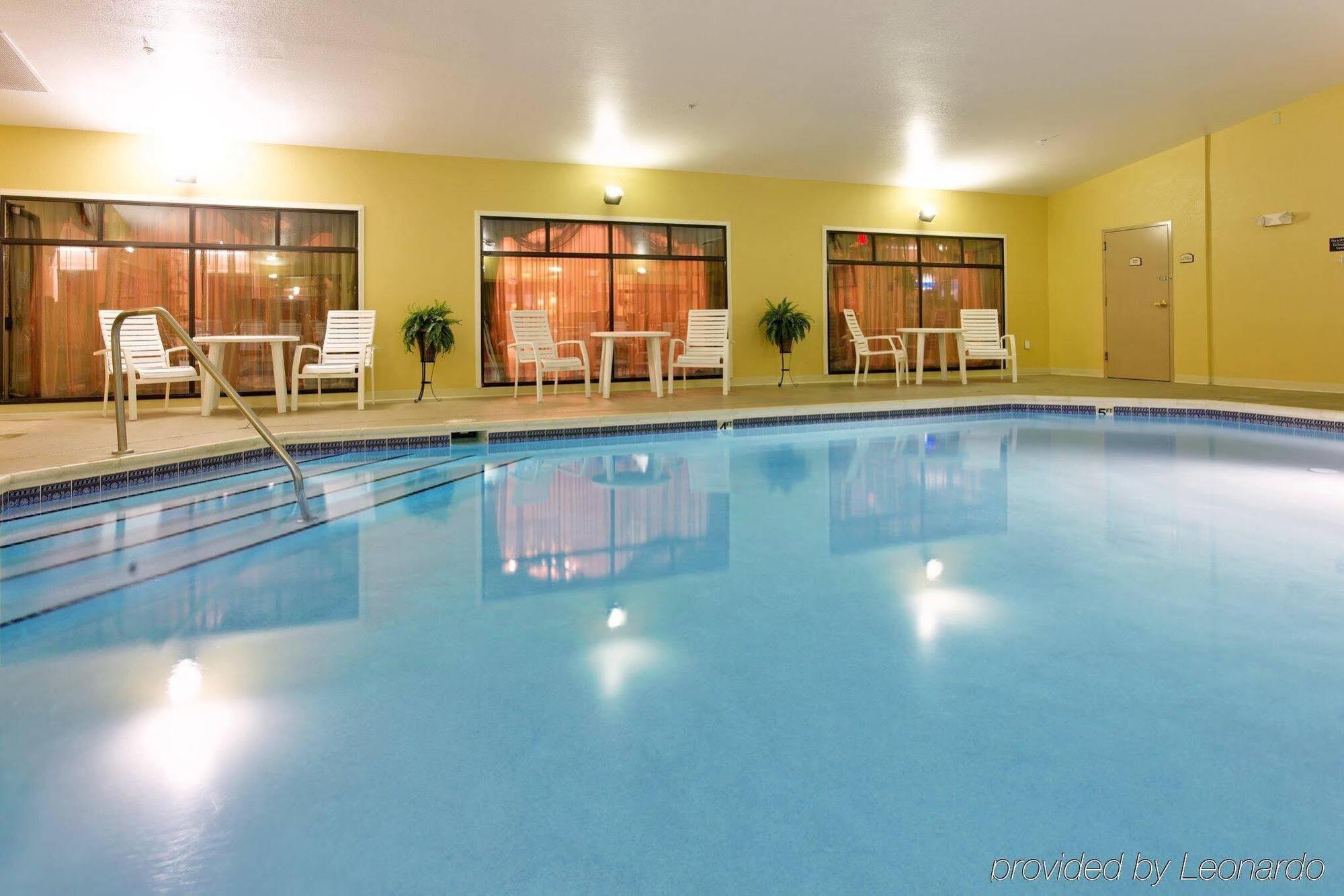 Holiday Inn Express Hotel & Suites Kingsport-Meadowview I-26 By Ihg Kültér fotó